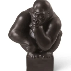 Gorilla med hovedet hvilende på hånden, 40 cm